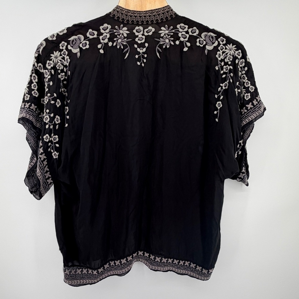 Johnny Was Embroidered Floral Okinawa Kimono Top Size S Boho Black White - Picture 3 of 7